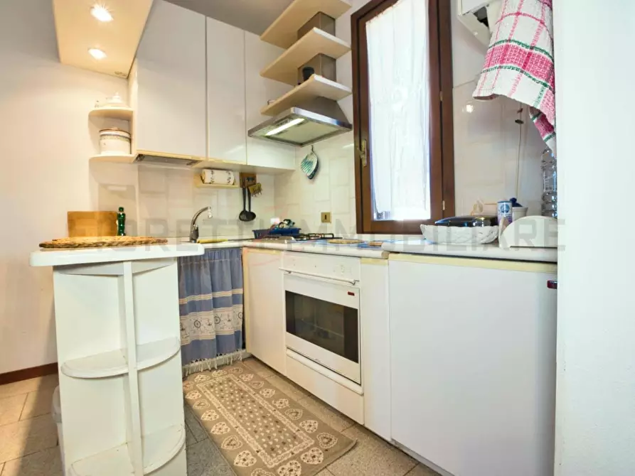 Immagine 10 di Appartamento in vendita  a Piombino