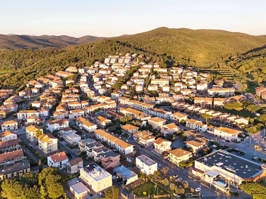 Immagine 41 di Appartamento in vendita  a Piombino