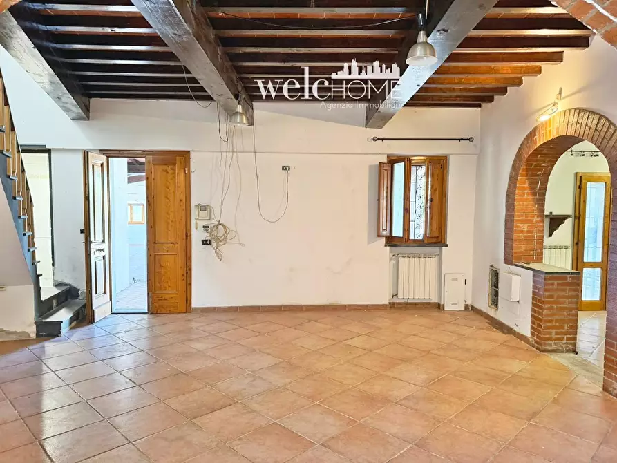 Immagine 11 di Villetta a schiera in vendita  a Campi Bisenzio