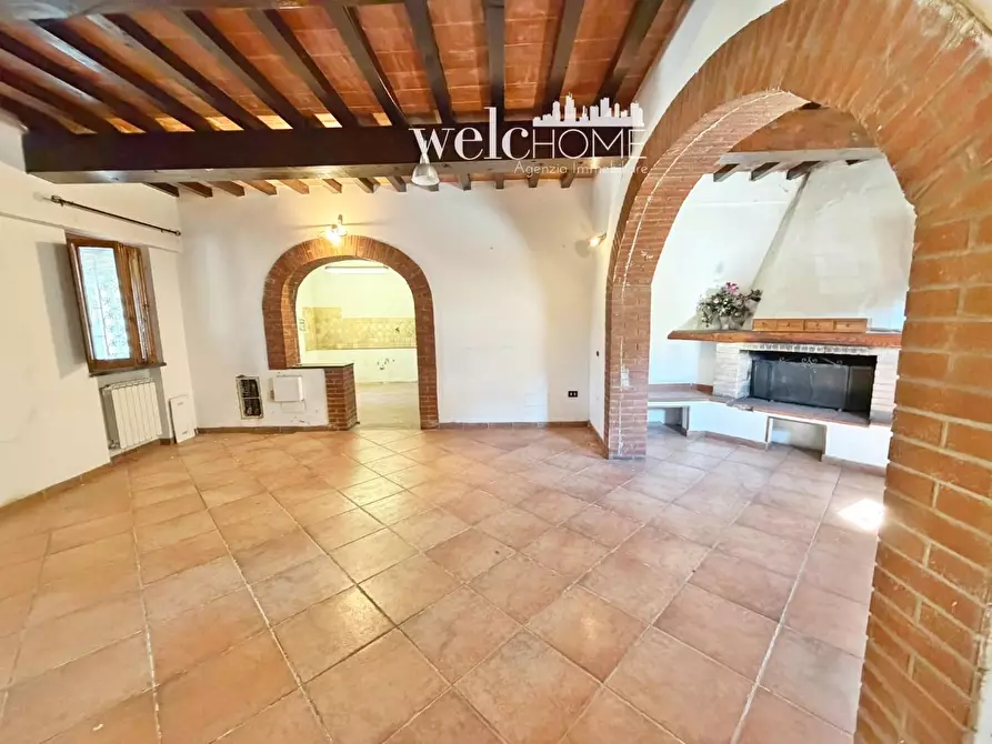 Immagine 8 di Villetta a schiera in vendita  a Campi Bisenzio