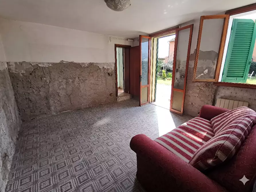 Immagine 45 di Terratetto in vendita  a Fucecchio