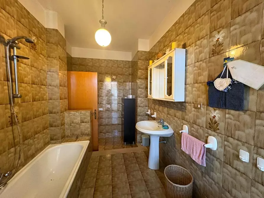 Immagine 44 di Villetta a schiera in vendita  a Empoli