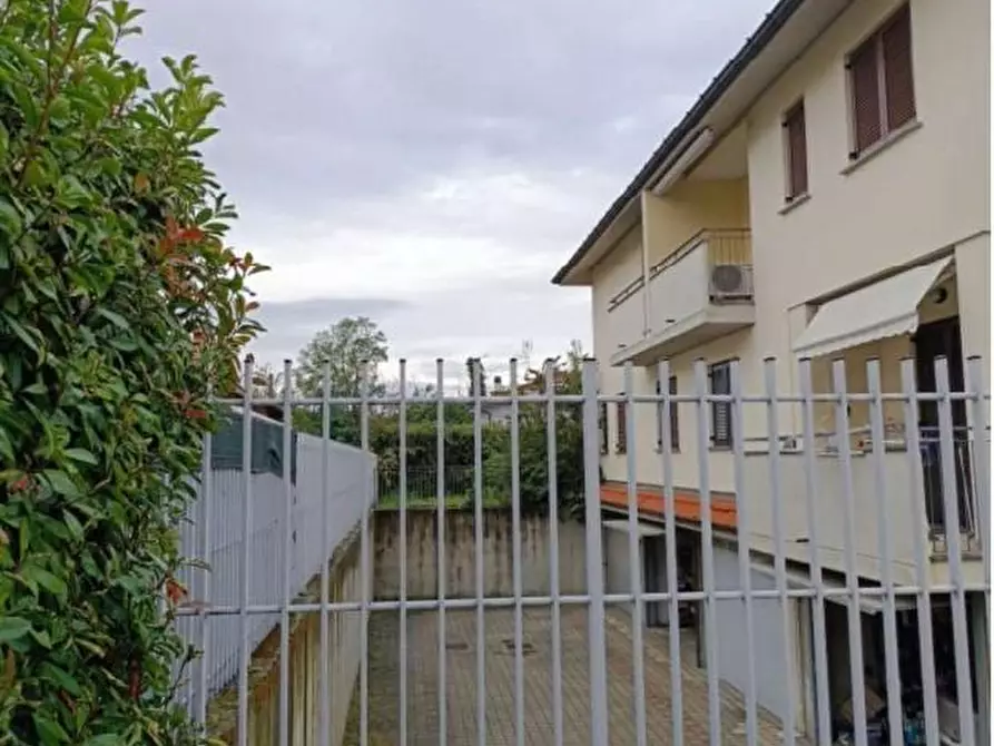 Immagine 2 di Appartamento in vendita  a Inveruno