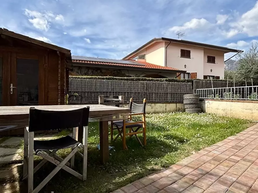 Immagine 20 di Villetta a schiera in vendita  a Massa