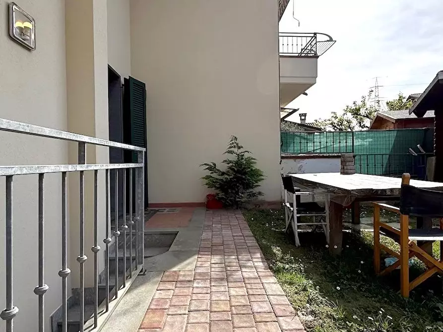 Immagine 21 di Villetta a schiera in vendita  a Massa