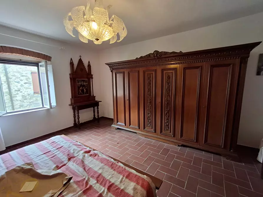 Immagine 8 di Casa colonica in vendita  a Vinci