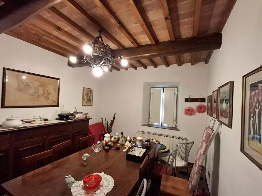 Immagine 3 di Casa colonica in vendita  a Vinci