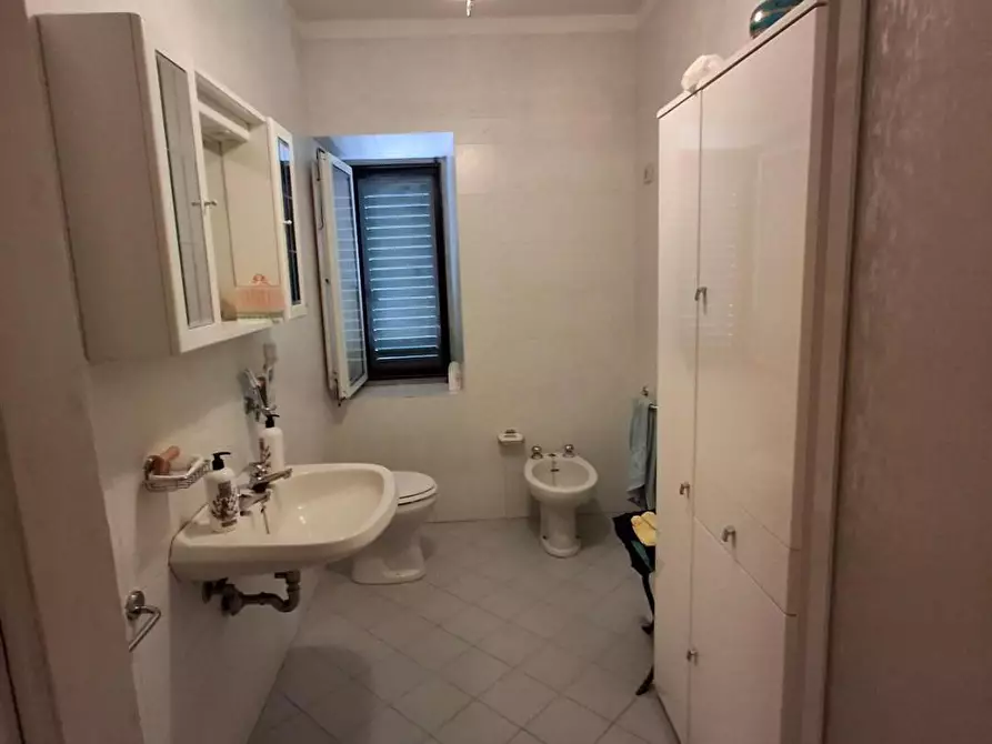 Immagine 13 di Casa colonica in vendita  a Vinci