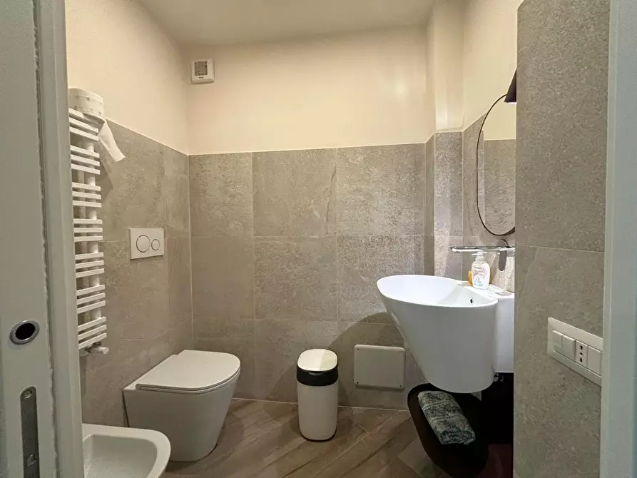 Immagine 7 di Casa bifamiliare in vendita  a Lucca