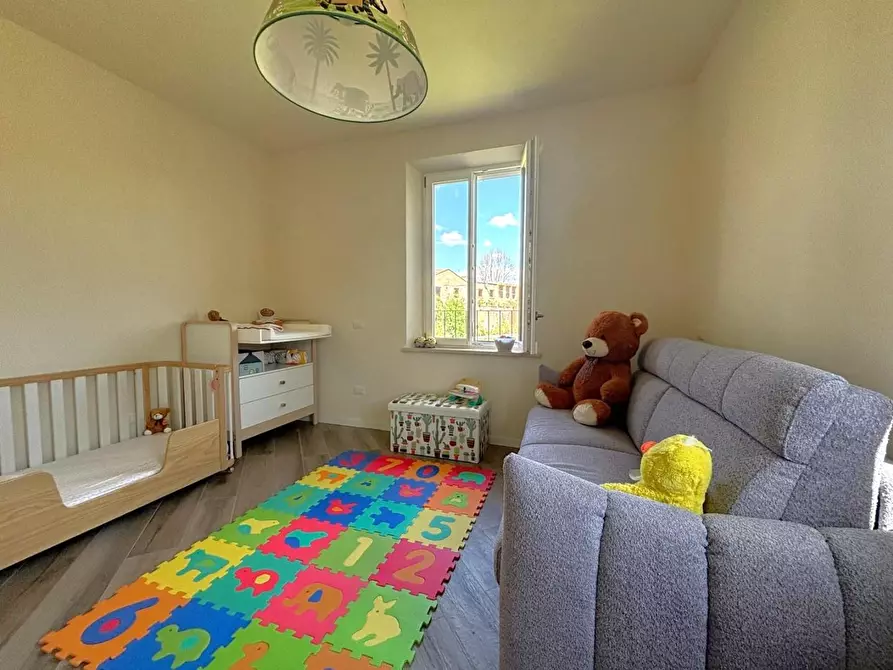 Immagine 11 di Casa bifamiliare in vendita  a Lucca