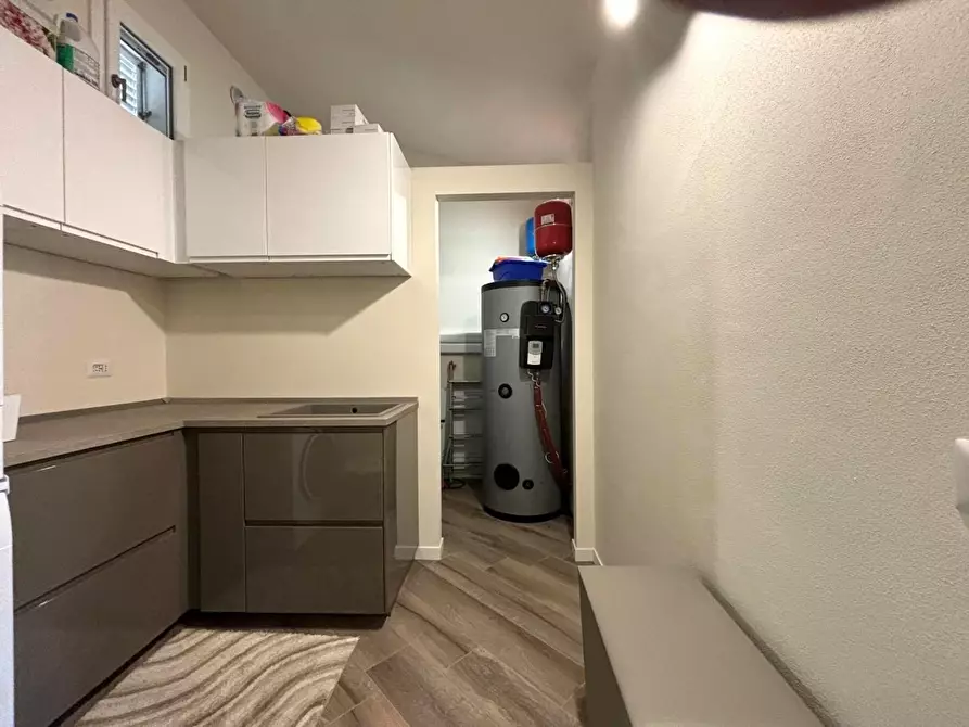 Immagine 8 di Casa bifamiliare in vendita  a Lucca