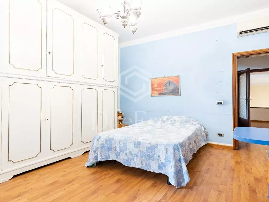 Immagine 15 di Villa in vendita  a Cascina