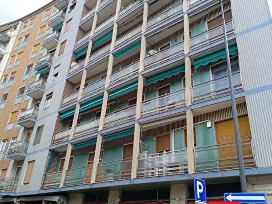 Immagine 1 di Appartamento in vendita  a Milano