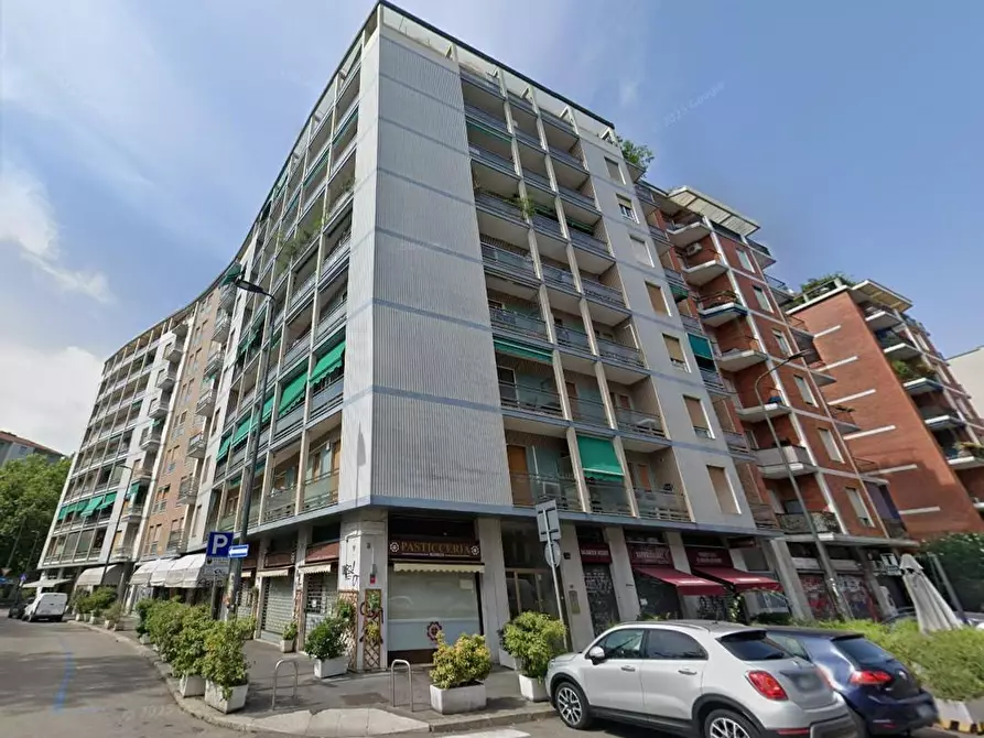 Immagine 2 di Appartamento in vendita  a Milano