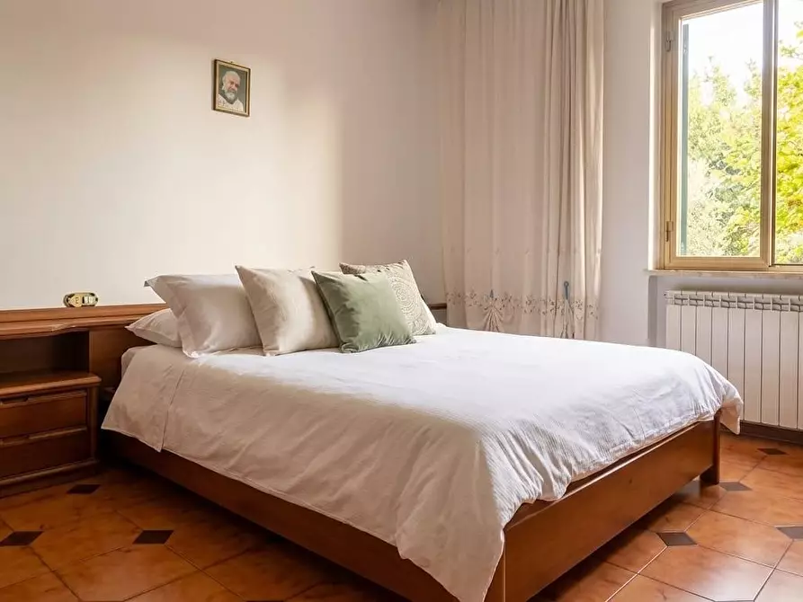 Immagine 21 di Casa quadrifamiliare in vendita  a Sarzana