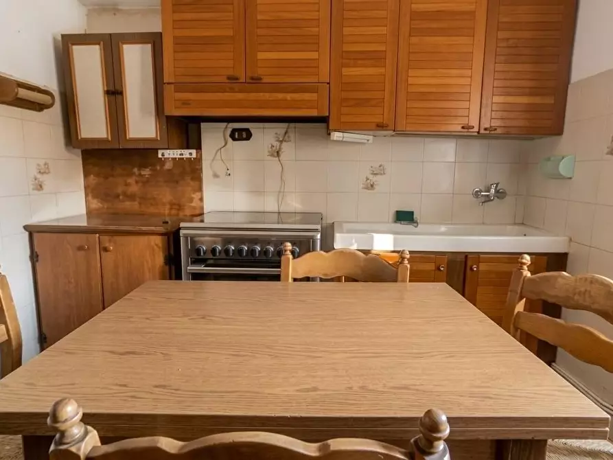 Immagine 7 di Casa quadrifamiliare in vendita  a Sarzana