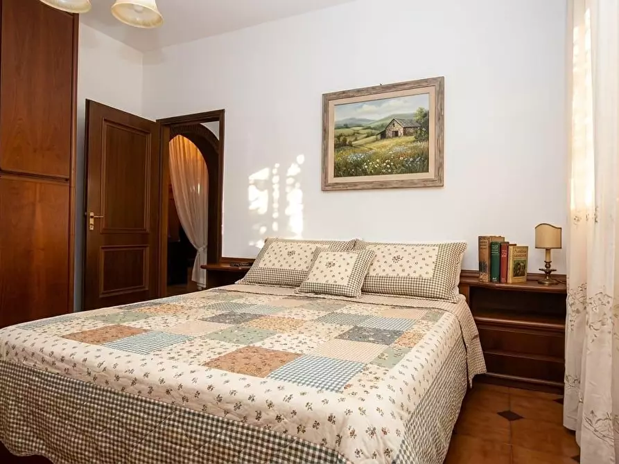 Immagine 20 di Casa quadrifamiliare in vendita  a Sarzana