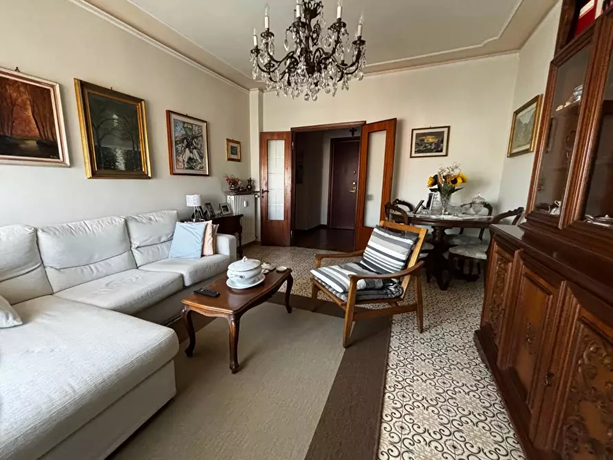 Immagine 6 di Appartamento in vendita  a Pisa