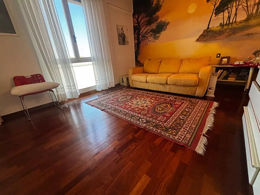 Immagine 15 di Appartamento in vendita  a Pisa