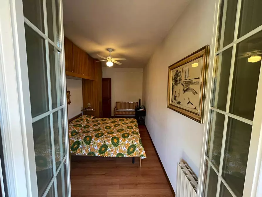 Immagine 30 di Appartamento in vendita  a Massa