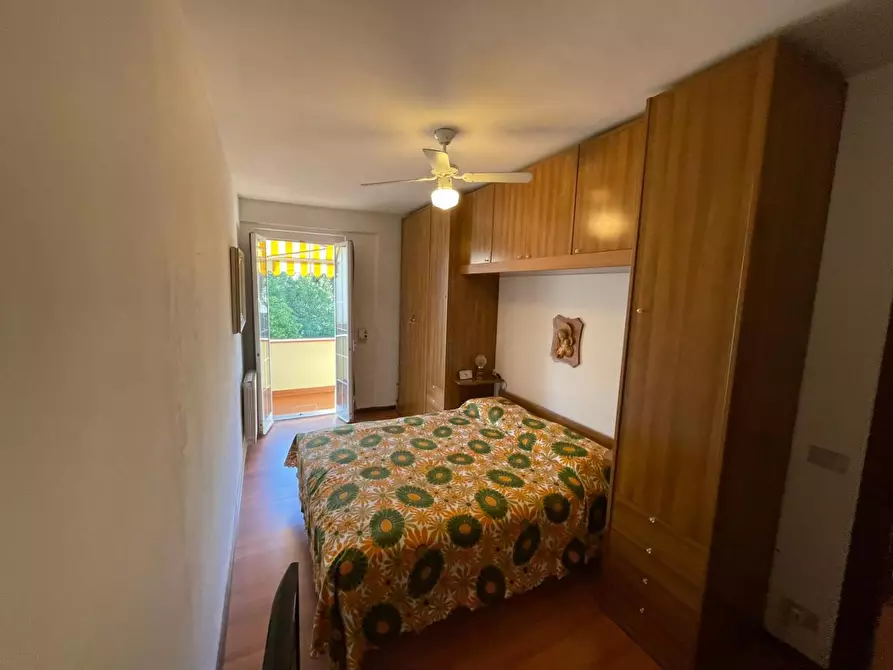 Immagine 31 di Appartamento in vendita  a Massa