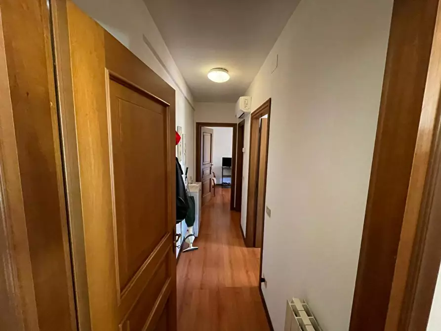 Immagine 42 di Appartamento in vendita  a Massa