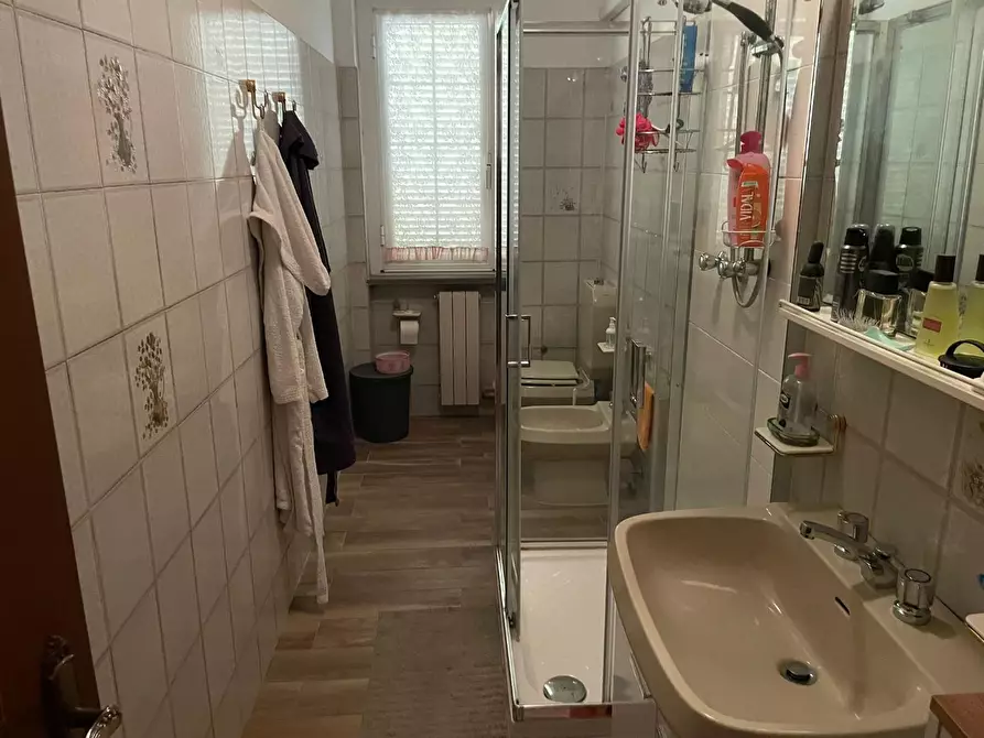 Immagine 22 di Appartamento in vendita  a Massa