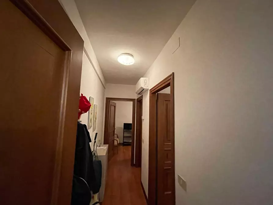 Immagine 18 di Appartamento in vendita  a Massa