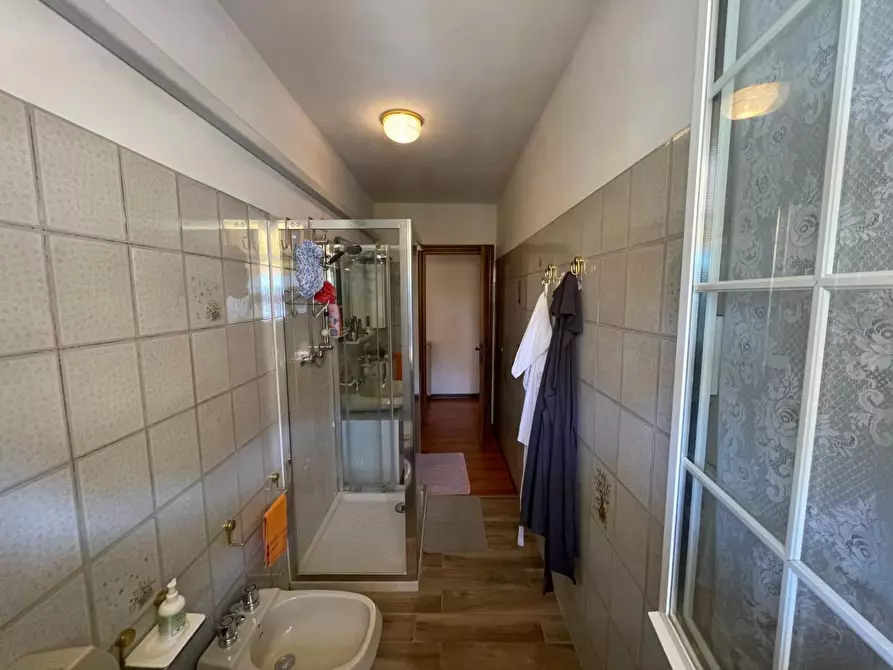 Immagine 33 di Appartamento in vendita  a Massa