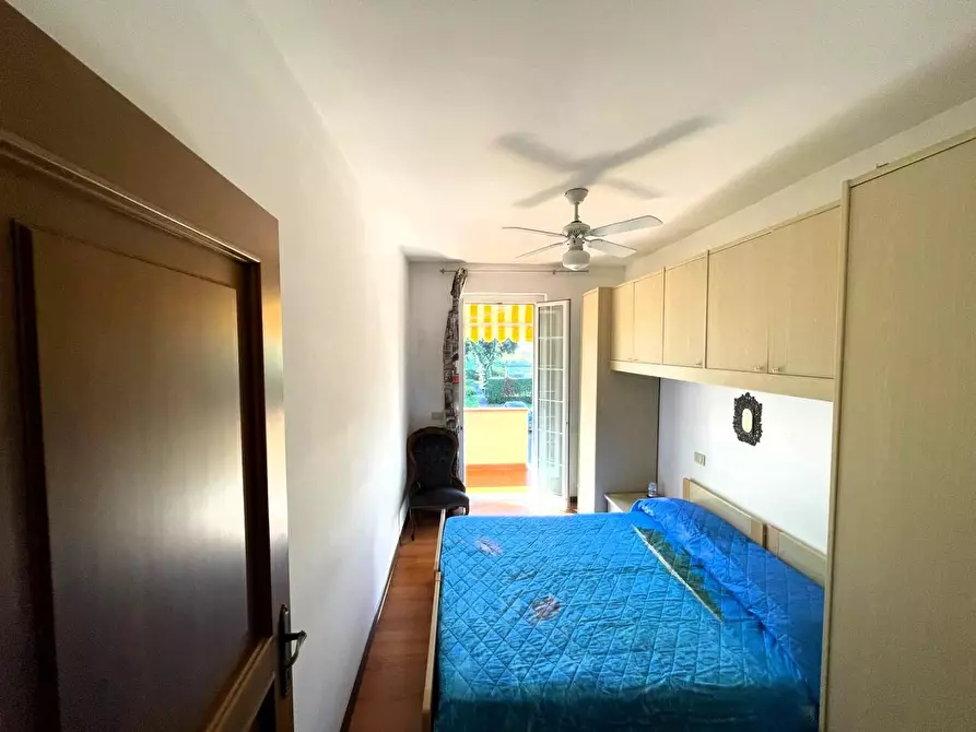 Immagine 40 di Appartamento in vendita  a Massa