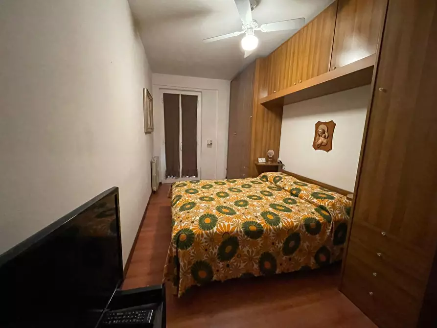 Immagine 19 di Appartamento in vendita  a Massa