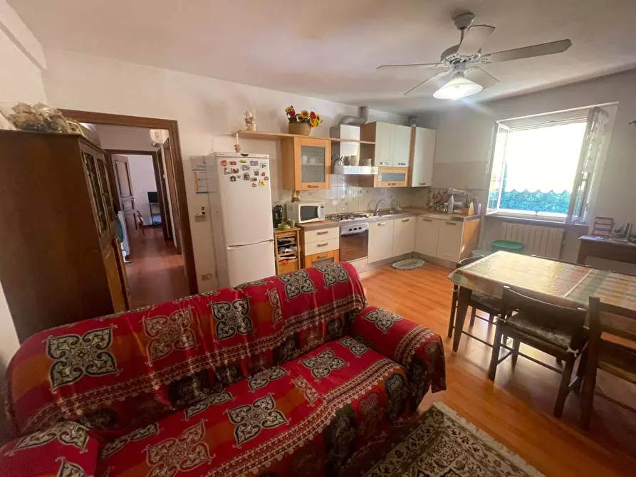 Immagine 15 di Appartamento in vendita  a Massa