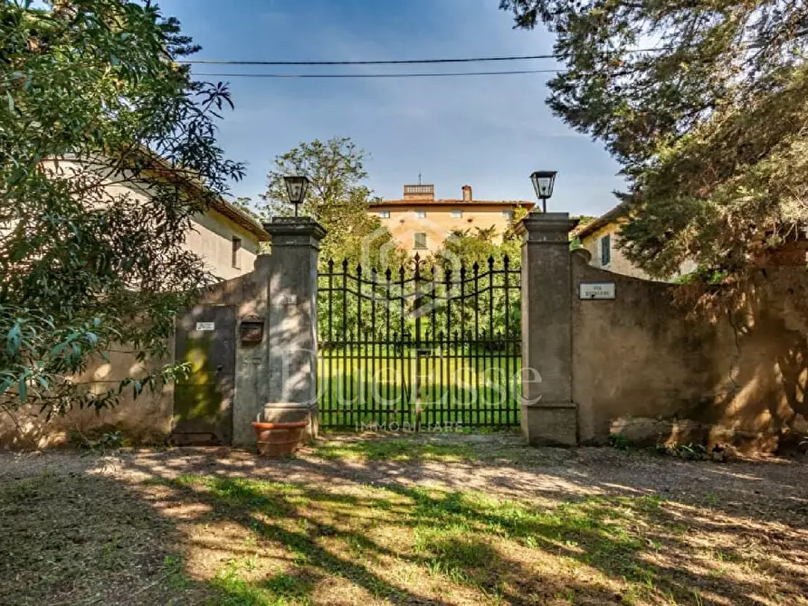 Immagine 4 di Villa in vendita  a San Miniato