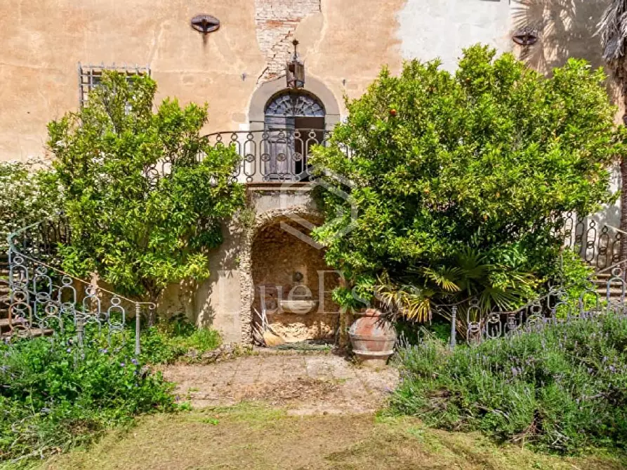 Immagine 65 di Villa in vendita  a San Miniato