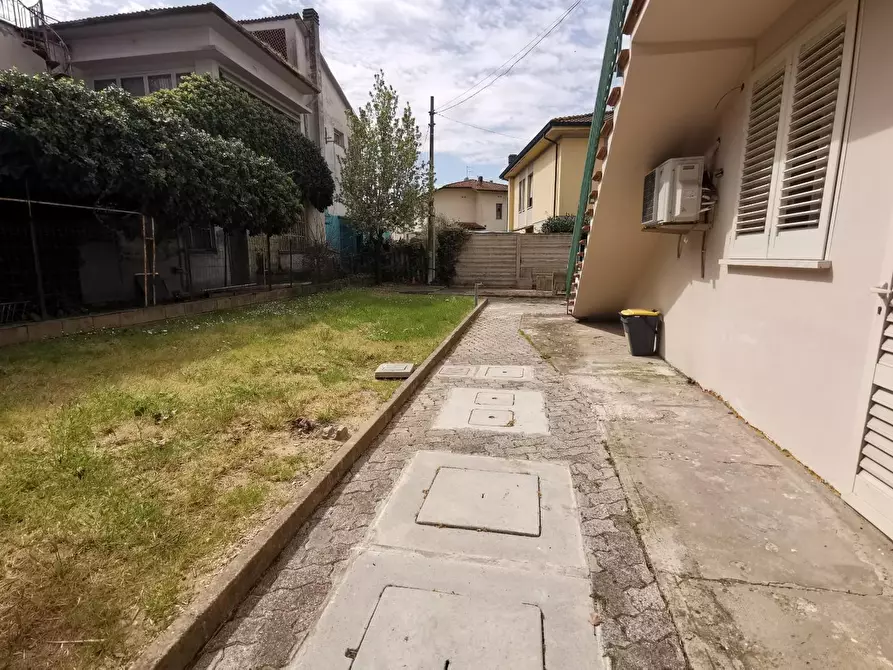 Immagine 29 di Appartamento in vendita  a Fucecchio