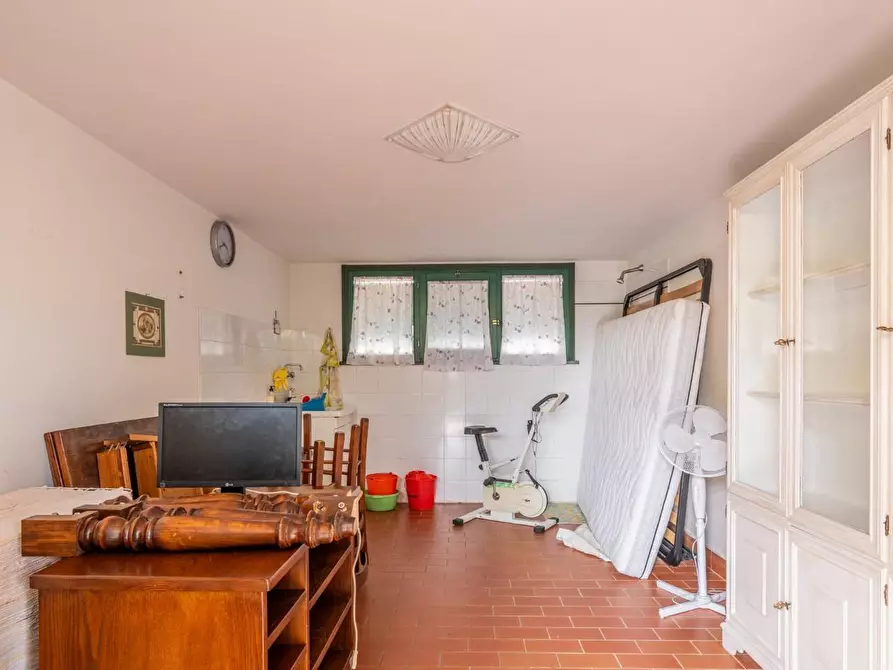 Immagine 13 di Appartamento in vendita  a Buti