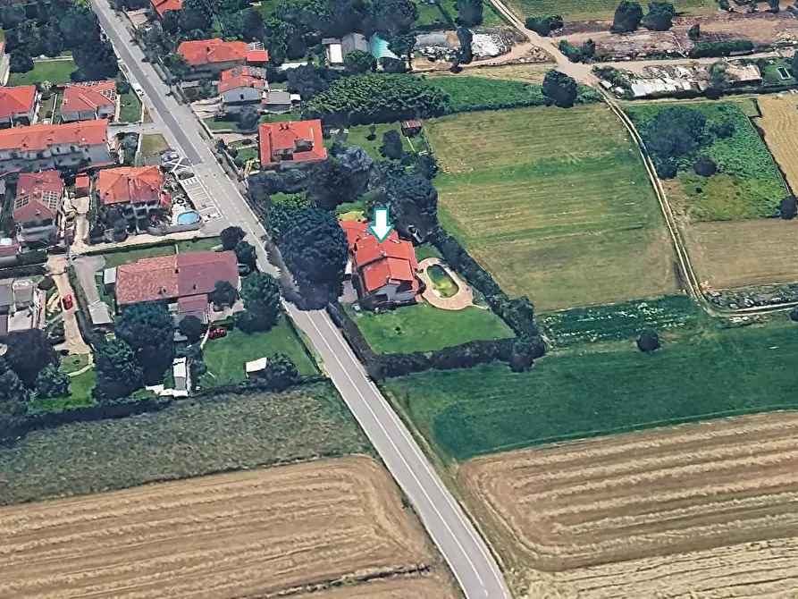 Immagine 3 di Villa in vendita  a Grezzago