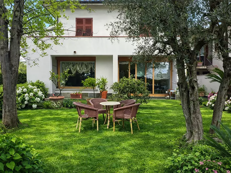 Immagine 1 di Villetta a schiera in vendita  a Cerreto Guidi