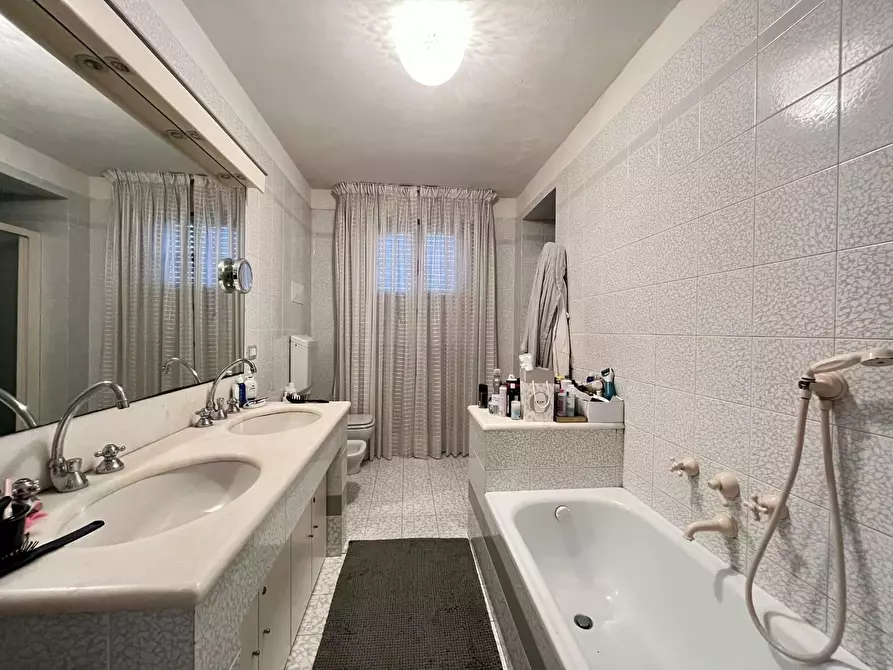 Immagine 58 di Villetta a schiera in vendita  a Cerreto Guidi