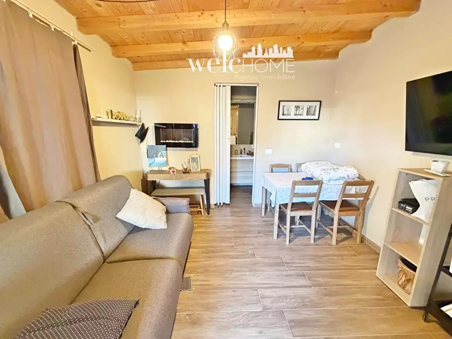 Immagine 31 di Appartamento in vendita  a Campi Bisenzio