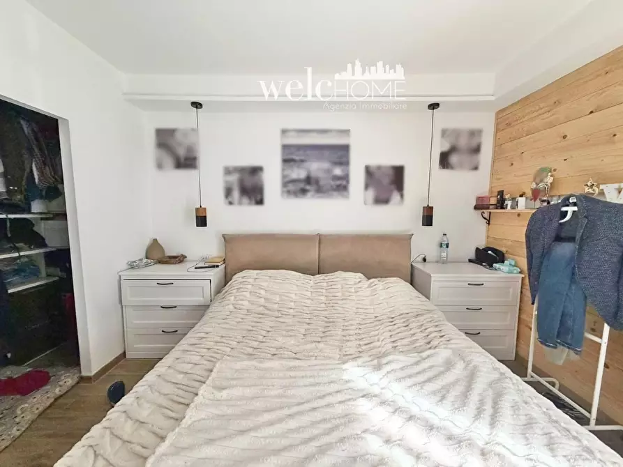 Immagine 13 di Appartamento in vendita  a Campi Bisenzio