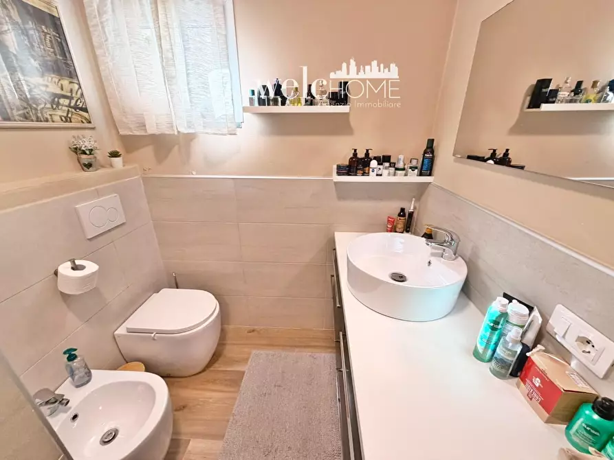 Immagine 24 di Appartamento in vendita  a Campi Bisenzio