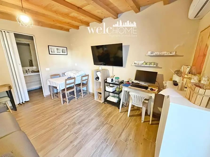 Immagine 30 di Appartamento in vendita  a Campi Bisenzio