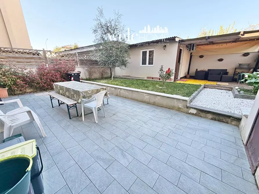 Immagine 28 di Appartamento in vendita  a Campi Bisenzio