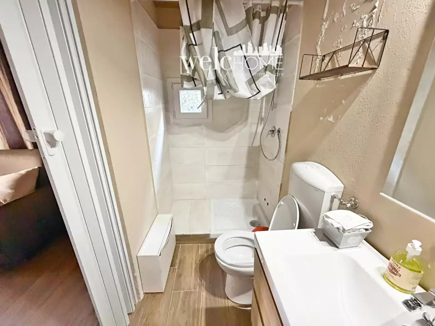 Immagine 34 di Appartamento in vendita  a Campi Bisenzio