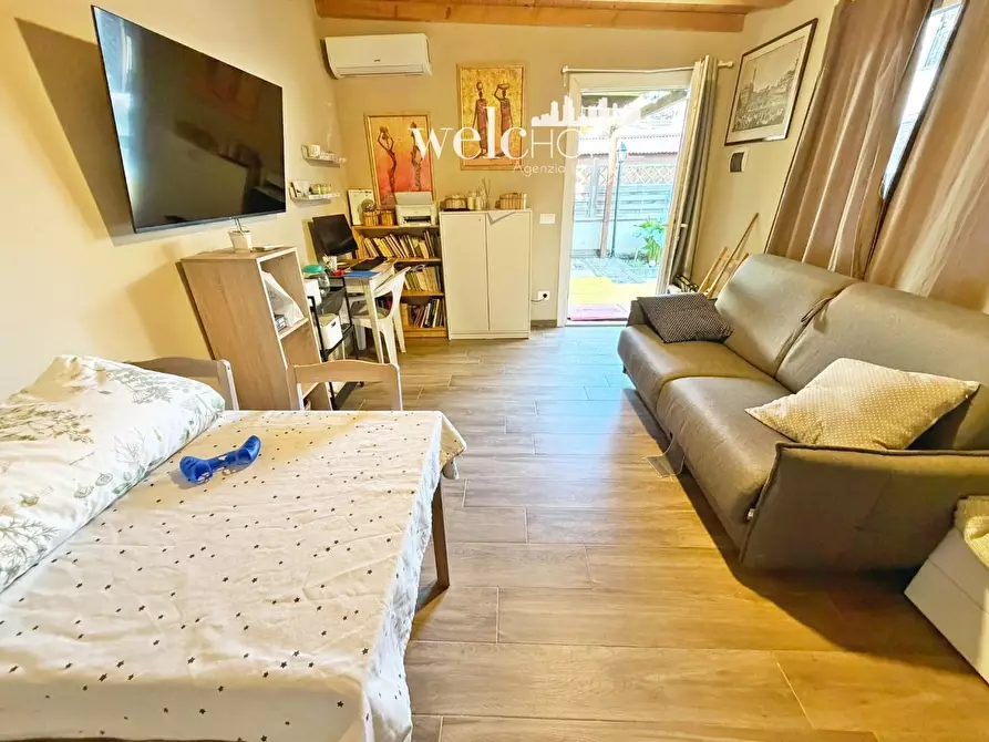 Immagine 32 di Appartamento in vendita  a Campi Bisenzio