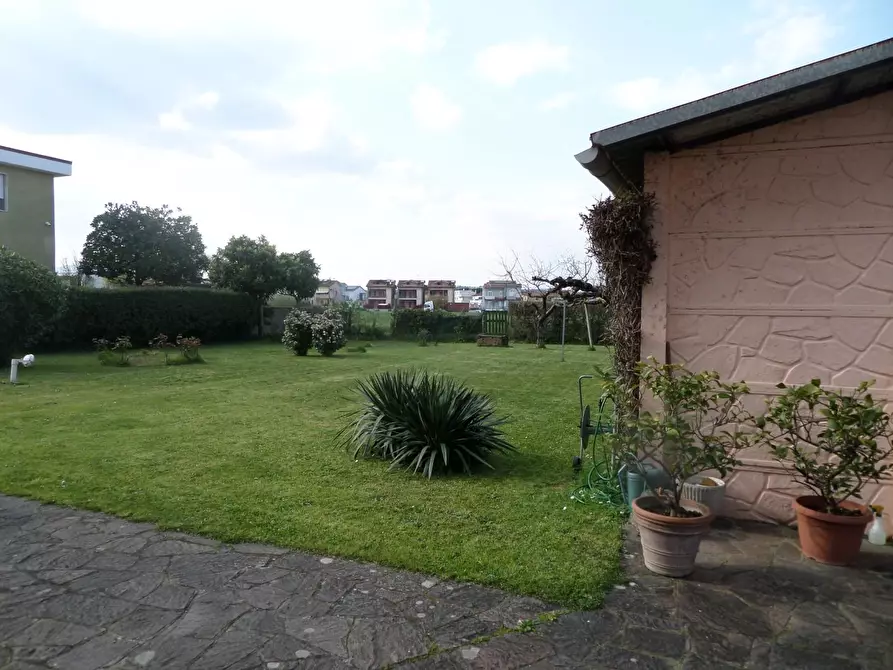 Immagine 10 di Casa indipendente in vendita  a Castelfranco Di Sotto