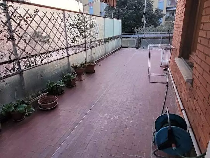 Immagine 15 di Appartamento in affitto  a Carrara