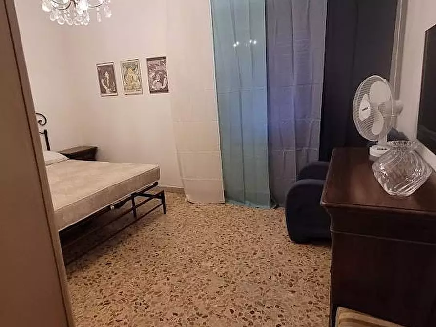 Immagine 6 di Appartamento in affitto  a Carrara