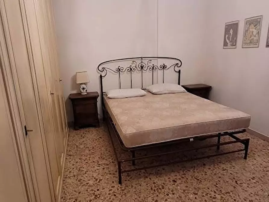 Immagine 7 di Appartamento in affitto  a Carrara